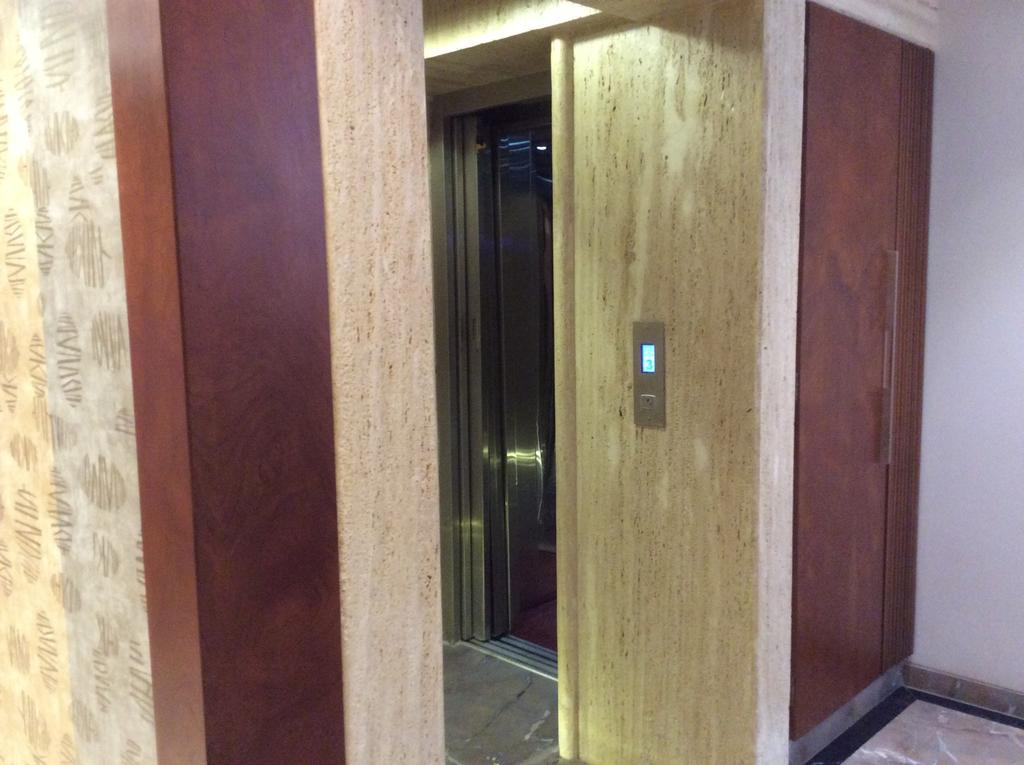 Hotel Sapna Mumbai Exterior foto