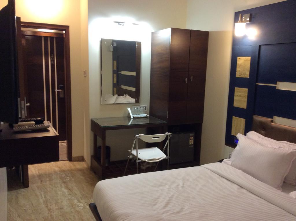Hotel Sapna Mumbai Zimmer foto