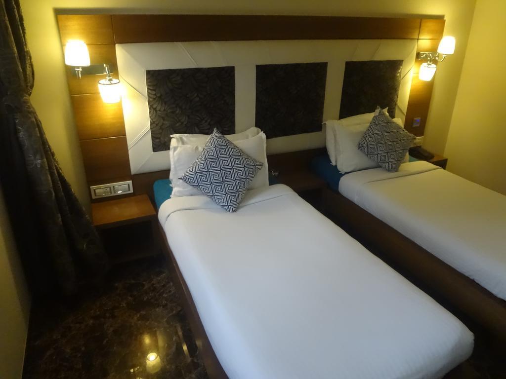Hotel Sapna Mumbai Exterior foto