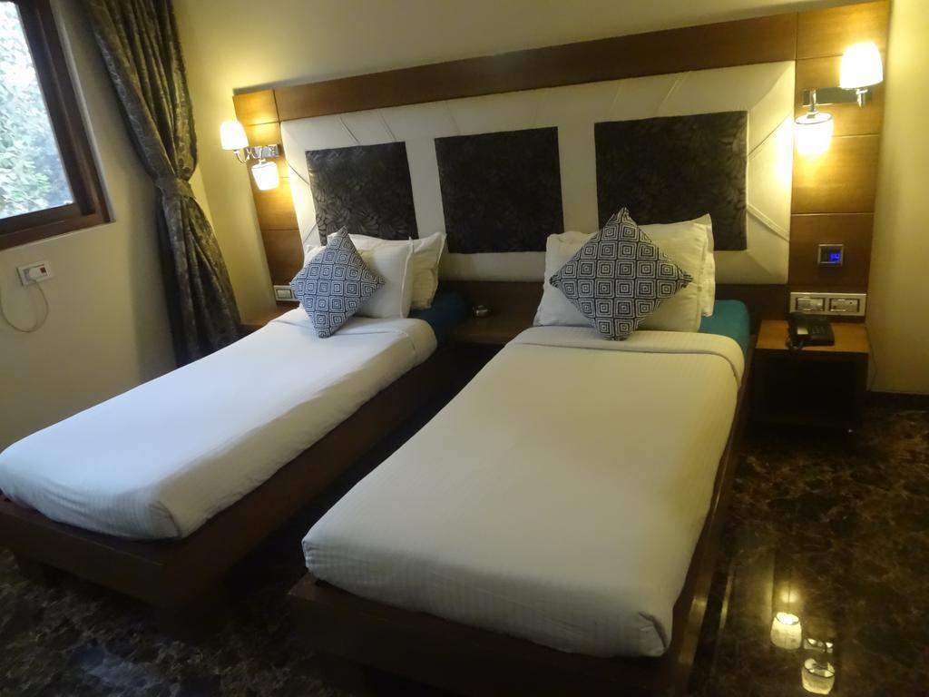 Hotel Sapna Mumbai Exterior foto